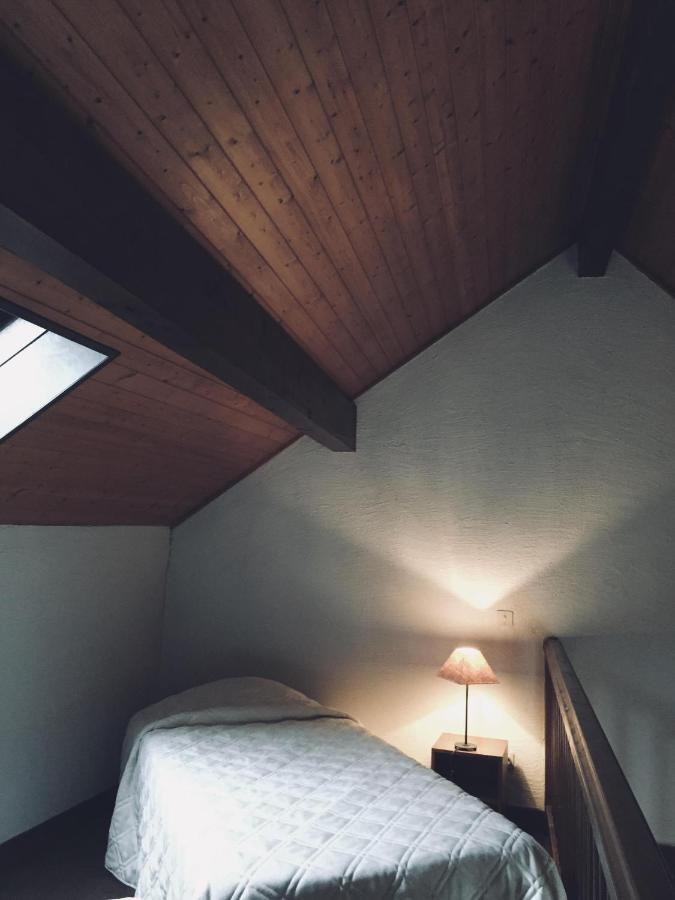 Auberge Du Roselet Duingt Zimmer foto